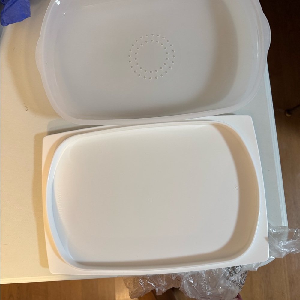 Tupperware CheeseSmart Lid in White